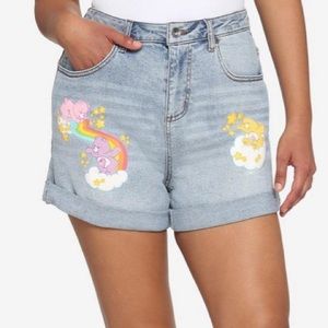 Care Bears Character Mom Shorts‎ Hot Topic